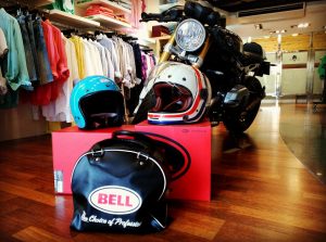 cascos-bell-deus-ex-machina-almeria